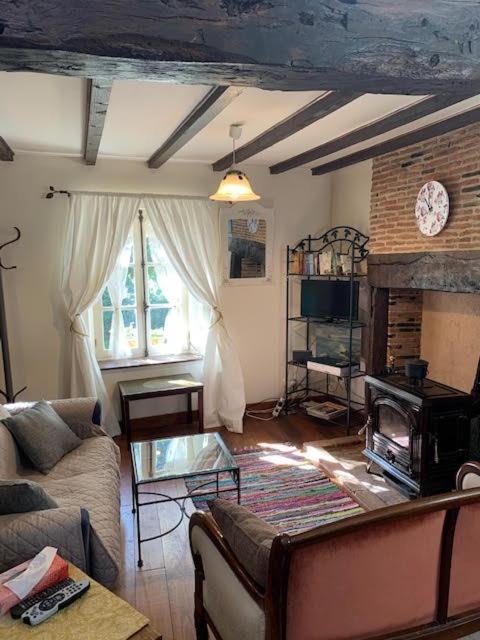 Red Gate Cottage Saulgond 外观 照片